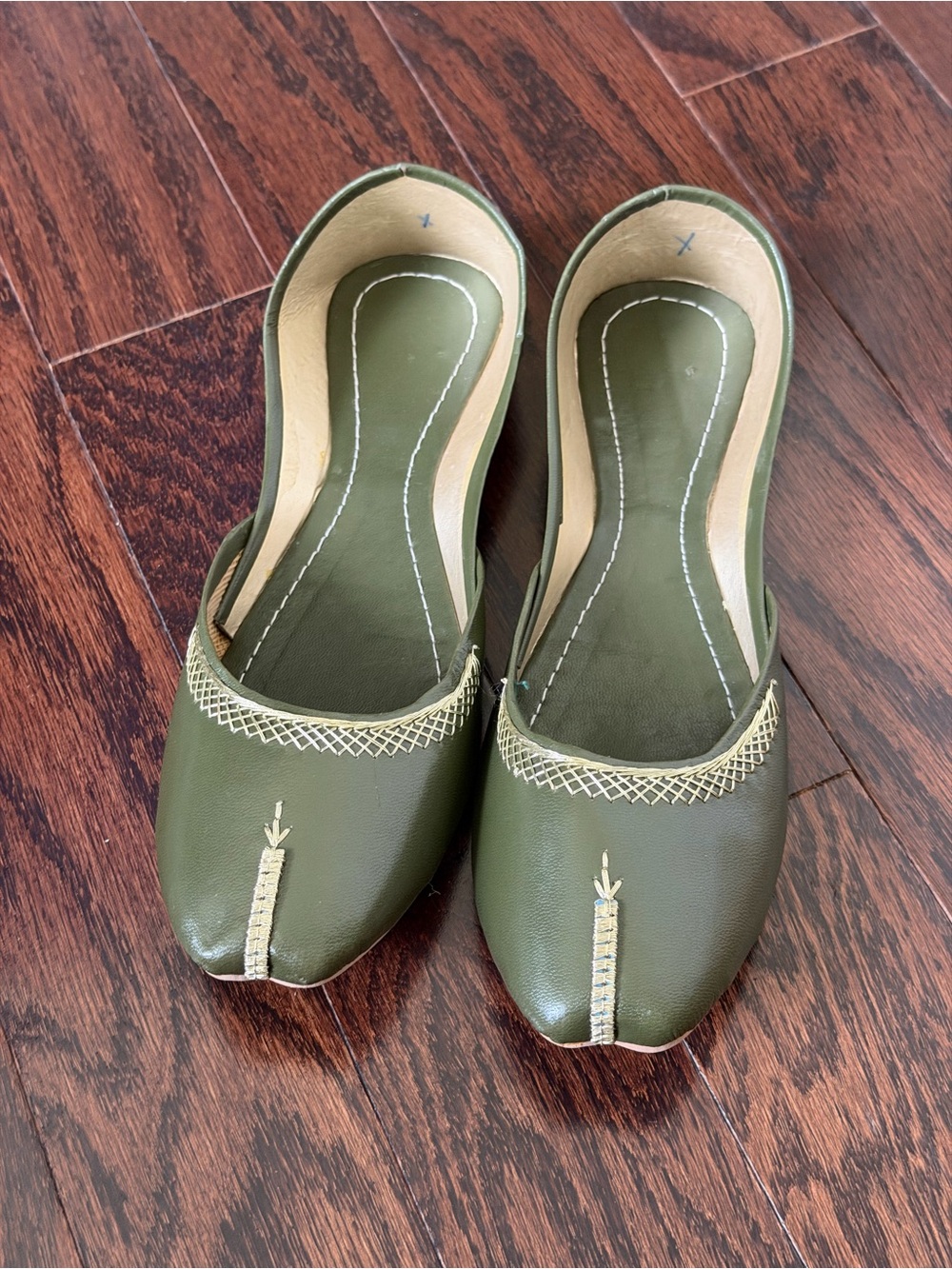 Classic Olive Women’s khussa Jutti Flats